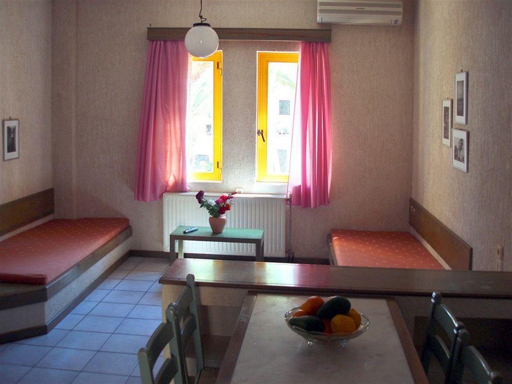 Lycasti Maisonettes Tavronitis Exteriör bild