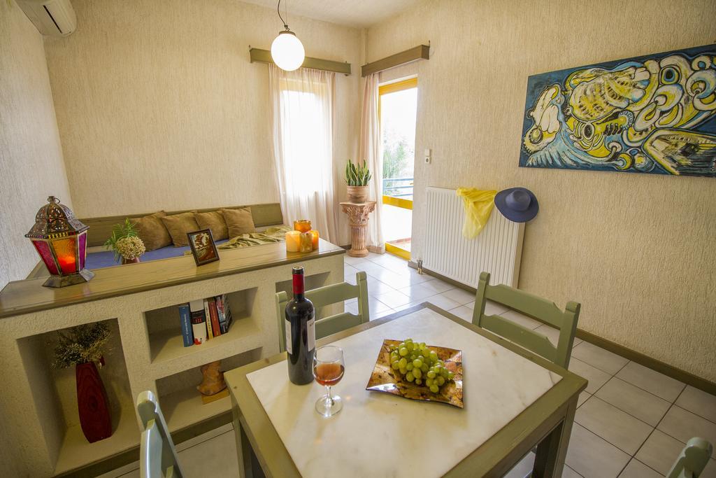 Lycasti Maisonettes Tavronitis Exteriör bild